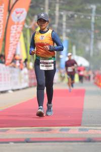 BIB: 40009
                            <button type="button" onclick="openModal(8213534)" class="btn btn-primary btn-sm float-right btn-popup" data-toggle="modal" data-target=".modal-high-quality">
                        <i class="fas fa-shopping-cart"></i> Add to Cart
                    </button>
                                            <button type="button" onclick="isThisMe(8213534, true)" class="btn btn-success btn-sm float-right btn-popup btn-isme hidden" data-toggle="tooltip" data-placement="bottom" title="นี่คือรูปของคุณใช่ไหม คลิกที่นี่เพื่อเอาเข้าอัลบั้ม">
                        <i class="fas fa-plus"></i> Add to album
                    </button>
                    <button type="button" onclick="isThisMe(8213534, false)" class="btn btn-warning btn-sm float-right btn-popup btn-isnotme hidden">
                        <i class="fas fa-ban"></i> Remove from album
                    </button>